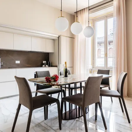 Apartment Palazzo Visconti - By Myhomeincomo *