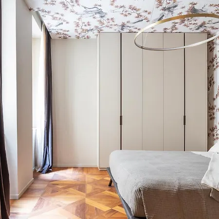 Palazzo Visconti - By Myhomeincomo Apartment